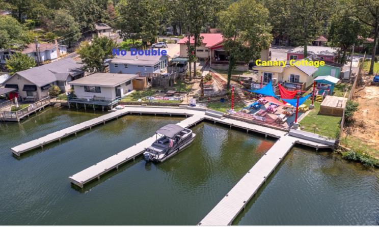 Canary Lake Cottage W/Hot Tub At Sam'S Pizza 温泉城 外观 照片