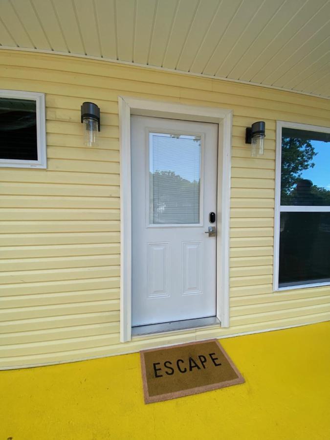 Canary Lake Cottage W/Hot Tub At Sam'S Pizza 温泉城 外观 照片